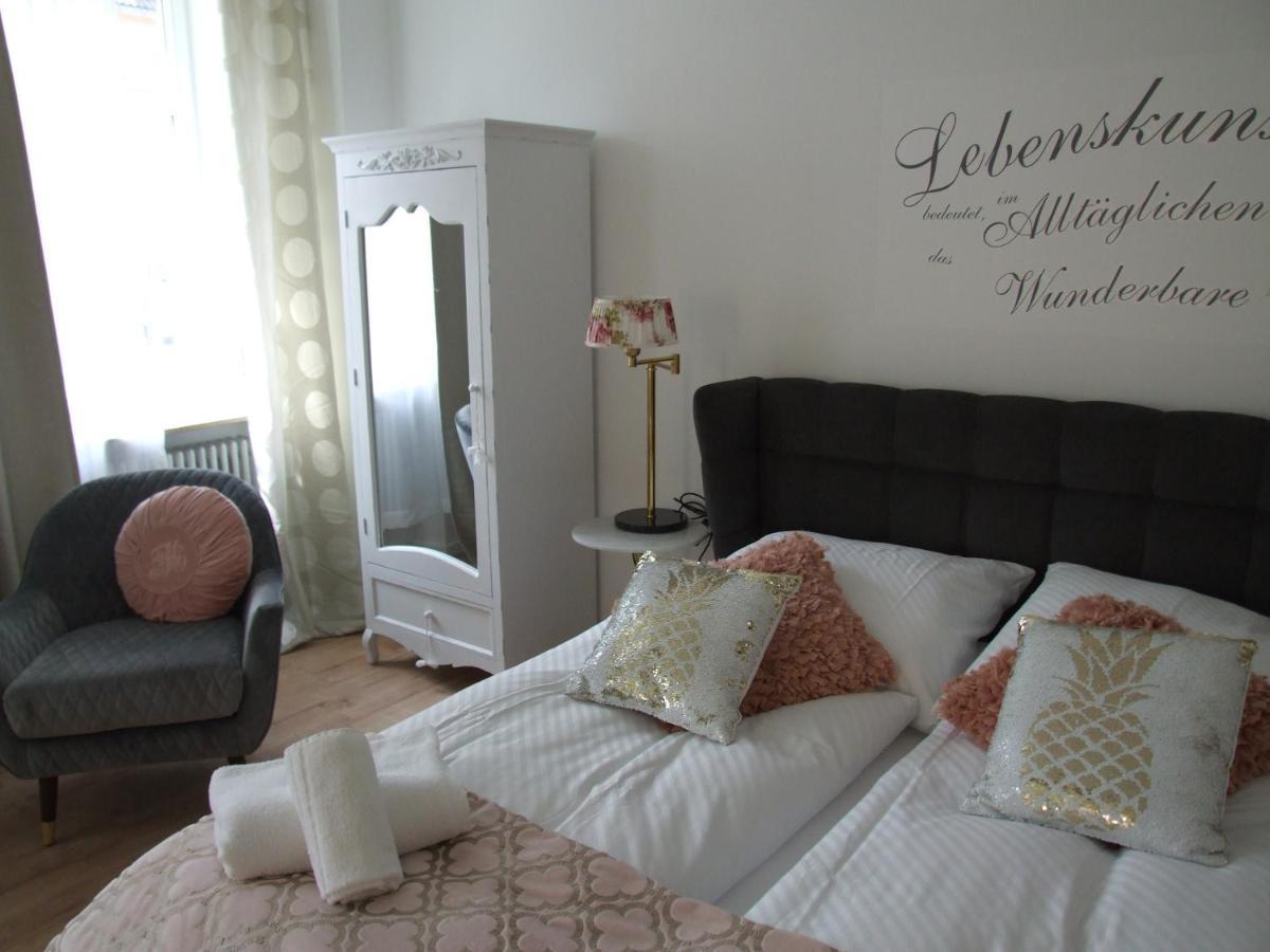 Boutique-Hotel „Altes Rathaus“ Лахщайн Екстериор снимка