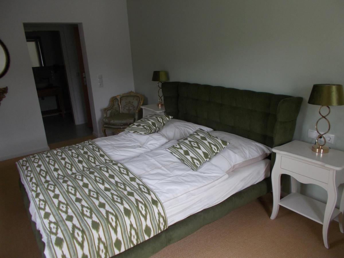 Boutique-Hotel „Altes Rathaus“ Лахщайн Екстериор снимка