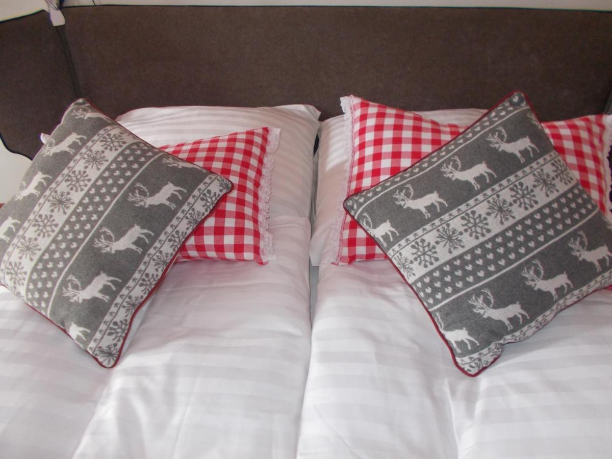Boutique-Hotel „Altes Rathaus“ Лахщайн Екстериор снимка