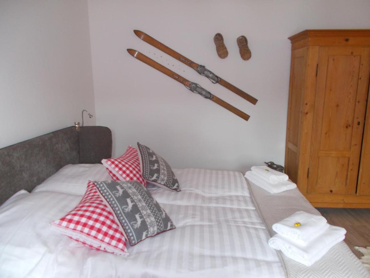 Boutique-Hotel „Altes Rathaus“ Лахщайн Екстериор снимка