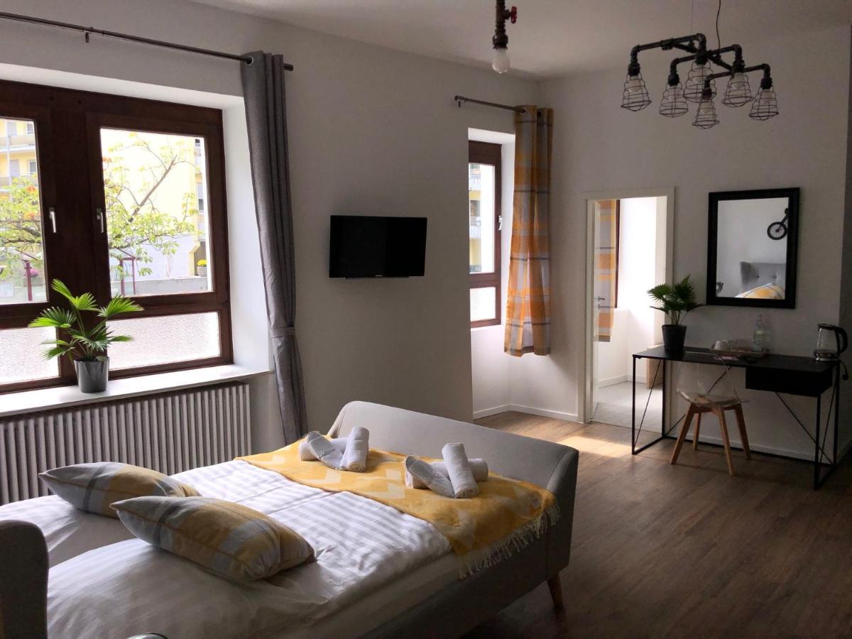 Boutique-Hotel „Altes Rathaus“ Лахщайн Екстериор снимка