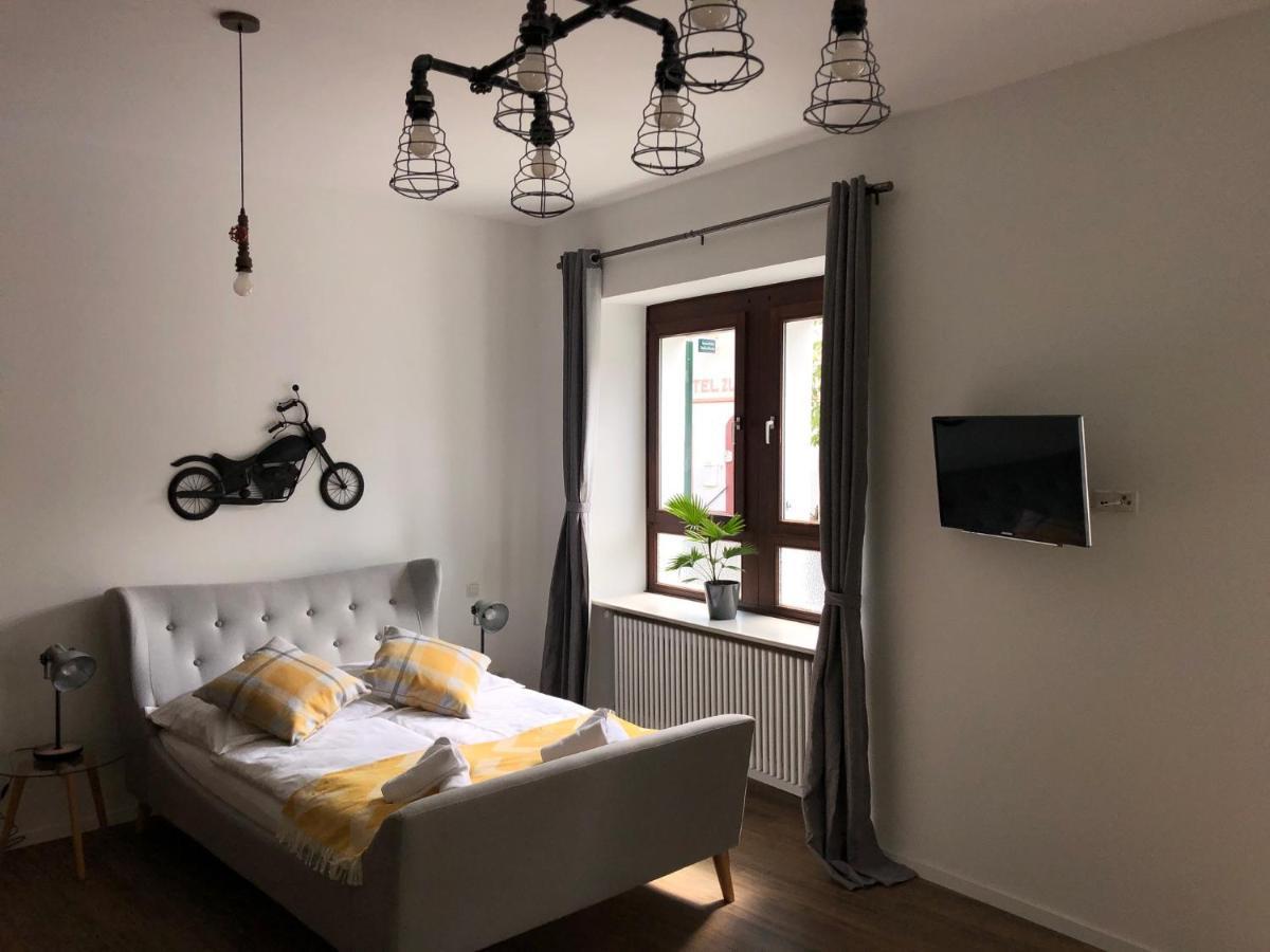 Boutique-Hotel „Altes Rathaus“ Лахщайн Екстериор снимка